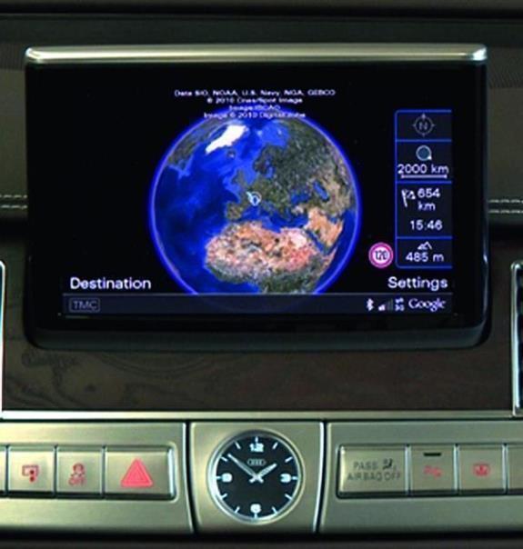 Audi A8 MMI Navigation mit Google-Funktionalität, einschliesslich Google Earth